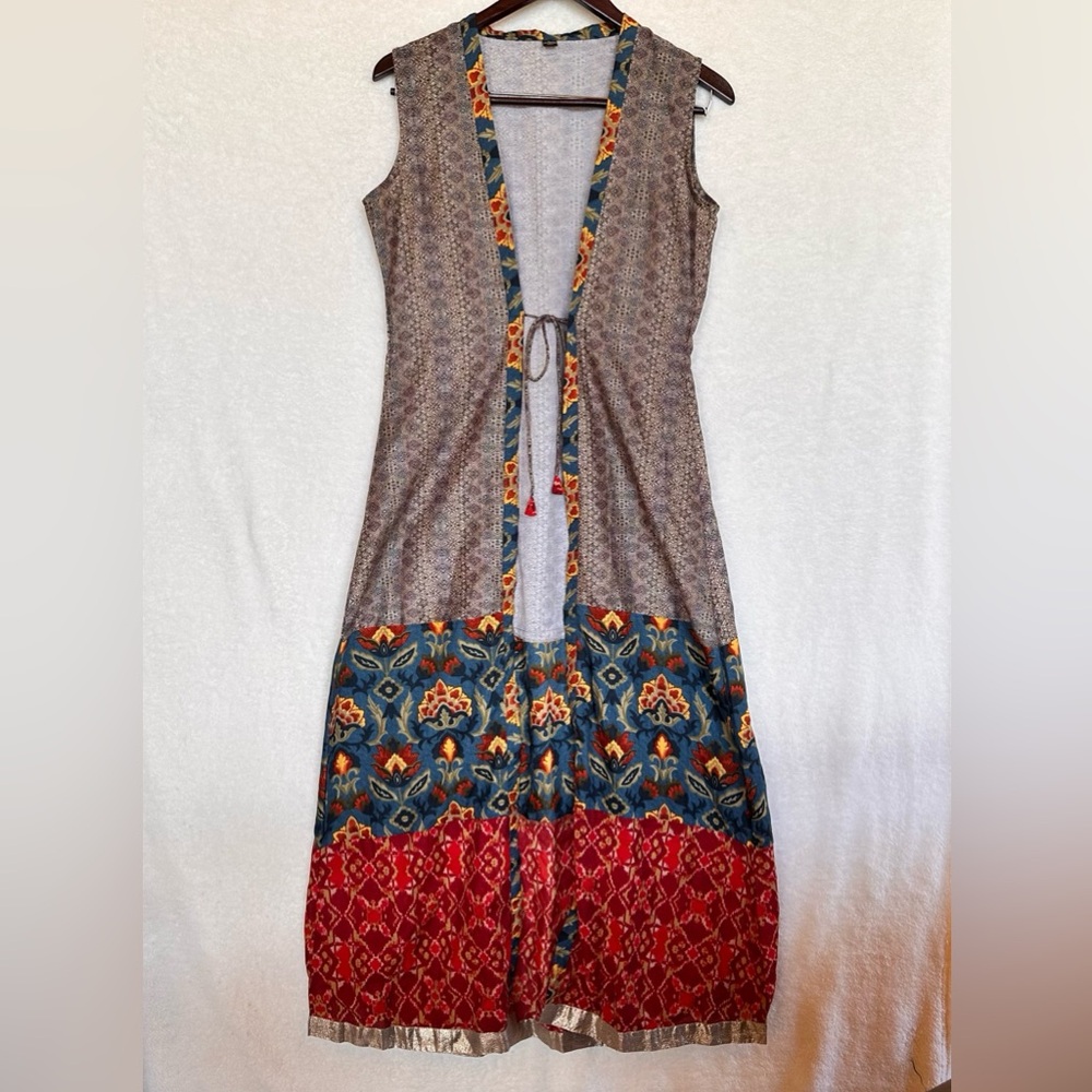 Beautiful colorful long duster made in India size large